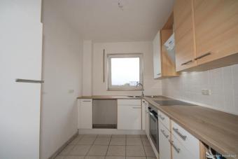 GUT GESCHNITTEN ... BALKON ... GARAGE ... TAGESLICHTBAD ... BETTRATH Wohnung mieten 41066 Mönchengladbach Bild mittel