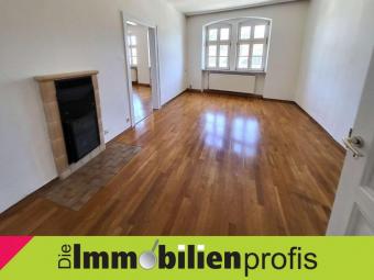 H-43015 - Stilvolle 3-Zimmer-Altbauwohnung mit Einbauküche im Stadtzentrum von Hof Wohnung mieten 95028 Hof Bild mittel