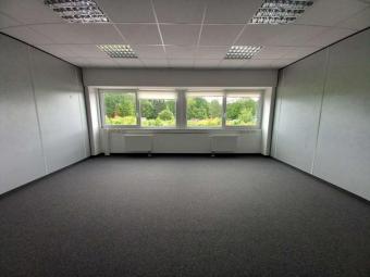 H-58200 - Kleines Büro mit vielen Möglichkeiten Gewerbe mieten 95032 Hof Bild mittel