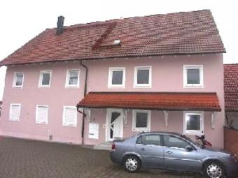 Hausen: 4-Familienhaus zum weiteren Ausbau als 5-FH od. 6-FH Haus kaufen 91353 Hausen Bild mittel