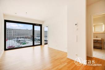 Helle 2 Zimmer Wohnung mit Weitblick, ca. 40m², EBK und Balkon in Berlin-Mitte! Wohnung mieten 10117 Berlin Bild mittel