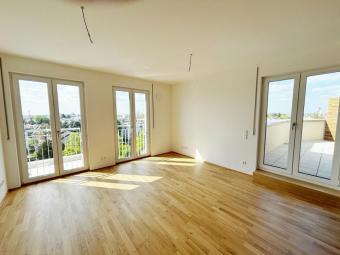 Helligkeit & Eichenholz: Barrierefreie 3-Zimmer-Wohnung mit West-Dachterrasse & Fernblick. Wohnung mieten 64283 Darmstadt Bild mittel