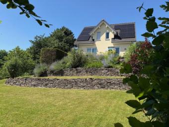 HENNEF in toller Lage, freist. EFH mit Doppelgarage, ca. 160 m² WNfl. ca. 926 m² GrSt.; PV-Anlage Haus kaufen 53773 Hennef (Sieg) Bild mittel