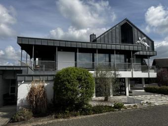 HENNEF zentral, helle top Büro,- Praxisfläche mit ca. 345 m², 11 Räume, 8 Stellplätze auch separat Gewerbe mieten 53773 Hennef (Sieg) Bild mittel