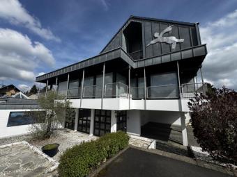 HENNEF zentral, helle top Büro,- Praxisfläche mit ca. 112 m² im OG, + 42 m² im DG, 8 Stellplätze Gewerbe mieten 53773 Hennef (Sieg) Bild mittel