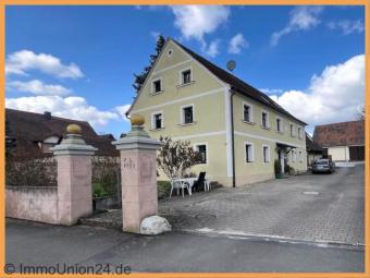 Historischer Charme trifft auf rentable Kapitalanlage – Bauernhof mit 5 vermieteten Wohneinheiten Haus kaufen 90427 Nürnberg Bild mittel