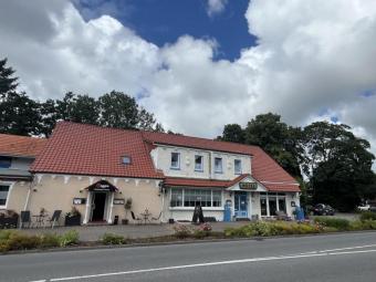 Hotel in guter Lage und Erreichbarkeit – viele Parkplätze! Gewerbe mieten 26524 Hage Bild mittel