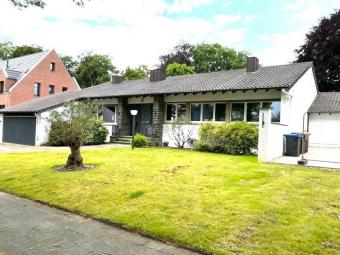 Ihr Logenplatz im Herzen der erlesensten Wohnlage! Premium-Bungalow direkt am Bökelberg! Haus kaufen 41063 Mönchengladbach Bild mittel