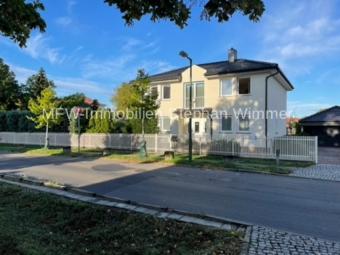 In der Gartenstadt Berlin-Karlshorst. 

Exklusive Stadtvilla auf 1.100 m² Grundstück Haus kaufen 10318 Berlin Bild mittel