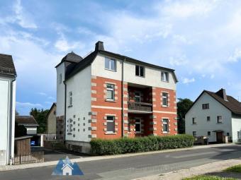Kapitalanlage in Schönwald: Vollvermietetes Anlageobjekt mit 7,44 % Rendite Haus kaufen 95173 Schönwald (Landkreis Wunsiedel im Fichtelgebirge) Bild mittel