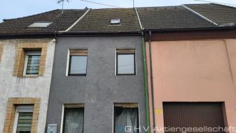 kleines Reihenmittelhaus mit Sanierungsaufwand Haus kaufen 66333 Völklingen Bild mittel