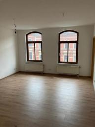 * Kompakte 3-Zimmer mit Balkon, Laminat und Wannenbad in Zentrumsnähe! * Stellplatz mgl. Wohnung mieten 09130 Chemnitz Bild mittel