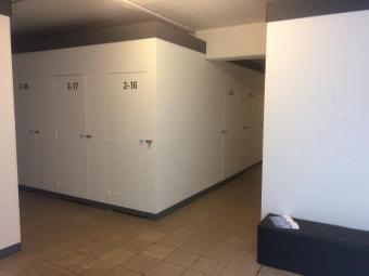 Lager Lagerraum Abstellfläche Lagerbox Abstellraum Halle Garage Selfstorage Gewerbe mieten 42199 Wuppertal Bild mittel