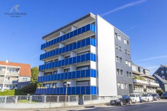 Licht in jeder Ecke – Fensterfront und Balkon über die gesamte Wohnungslänge Wohnung kaufen 42859 Remscheid Bild mittel