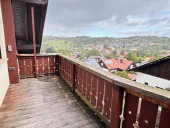 Lichtdurchflutete Dachgeschosswohnung mit Panoramablick in ruhiger Lage Wohnung mieten 36325 Feldatal Bild mittel