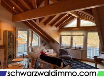 Lichtdurchflutetes Wohnambiente in einer 2-Zimmer-Dachgeschosswohnung - unverbauter Panoramablick über St. Blasien und direkter Sicht auf den Dom Wohnung kaufen 79837 St. Blasien Bild mittel