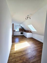 Longuich: Großzügige ca. 90 m² ren. Wohn(t)raum: Weinbergnähe, EBK, Garten und Stellplatz Wohnung mieten 54340 Longuich Bild mittel