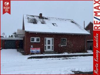 *Mehr als vier Wände – ein Haus, das mit dem Leben wächst*
Wo der Tag leiser wird und Zuhause beginnt Haus kaufen 49821 Emlichheim Bild mittel