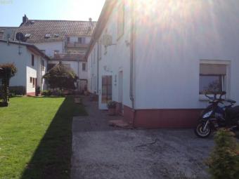 Mehrfamilienhaus mit viel Grünfläche, ruhigem Garten. Beste Citylage. Haus kaufen 63128 Dietzenbach Bild mittel