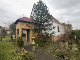 Mein kleines Reich – bitte nicht stolpern! - 70 Quadratmeter Freiheit für deine Wohnträume Haus kaufen 65931 Frankfurt am Main Bild mittel