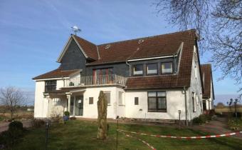 Mit Blick auf die Ostsee *** ehemaliges Pflegeheim *** mit 850 m² Wohn- Nutzfläche *** solitäre Lage *** Haus kaufen 24229 Schwedeneck Bild mittel