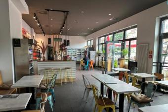 Moderner Coffeeshop im Herzen von Karlshorst Gewerbe mieten 10318 Berlin Bild mittel