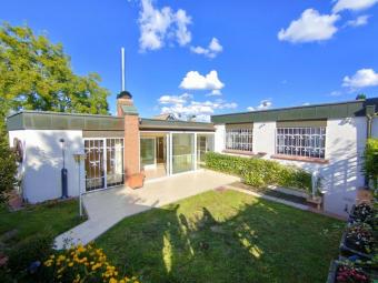 Moderner, sehr gepflegter individueller Bungalow, ELW, Doppelgarage, ruhige begehrte Lage in Walluf Haus kaufen 65396 Walluf Bild mittel