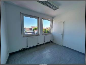 Modernes Büro mit 5 Büros - 2 WCs - Sozialraum uvm. Gewerbe mieten 71640 Ludwigsburg Bild mittel