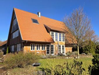 Modernes Eichenfachwerkhaus von 2011: Handwerkliche Qualität trifft energieeffiziente Architektur Haus kaufen 72379 Hechingen Bild mittel
