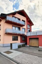 Modernes Stadtleben in Trier - Stilvolle 3-Zimmer-Wohnung mit Balkon und Garage Wohnung mieten 54294 Trier Bild mittel