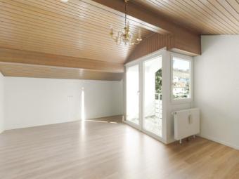 Modernisiertes Dachgeschoss mit Einbauküche-BITTE SCHRIFTLICH ANFRAGEN Wohnung mieten 79576 Weil am Rhein Bild mittel