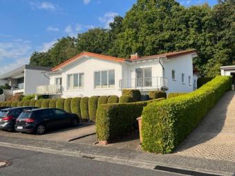 Montabaur, Wohnung mit Schlossblick *VIRTUELLE 360° BESICHTIGUNG AUF ANFRAGE* Wohnung mieten 56410 Montabaur Bild mittel