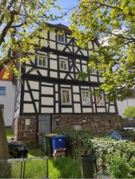 Nobelino.de - Mehrfamilienhaus mit 3 Wohnungen - voll vermietet - in Grünberg Haus kaufen 35305 Grünberg Bild mittel