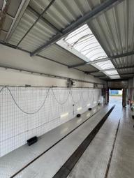 Nutzfahrzeug Werkstatt mit repräsentativen Bürotrakt *** große Freifläche für die Fahrzeugausstellung Gewerbe mieten 49076 Osnabrück Bild mittel