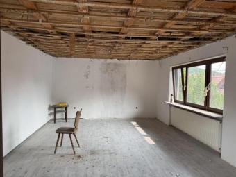 ObjNr:19709 - Großzügig geschnittenes Ein- Zweifamilienhaus mit Garten Haus kaufen 67472 Esthal Bild mittel