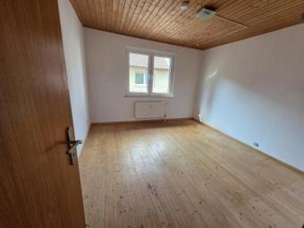 ObjNr:19710 - Saniertes Zweifamilienhaus im Herzen von Fürfeld mit Terrasse und Dachterrasse Haus kaufen 55546 Fürfeld Bild mittel