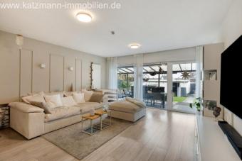 Perfekt für Familien: Großzügiges Haus mit drei Garagen und viel Komfort in Erftstadt-Köttingen Haus kaufen 50374 Erftstadt Bild mittel