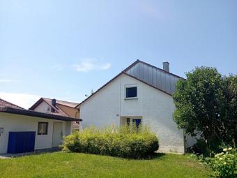 Perfekt für Familien und Kapitalanleger! Immobilie mit viel Potential in sehr ruhiger Lage Haus kaufen 75038 Oberderdingen Bild mittel