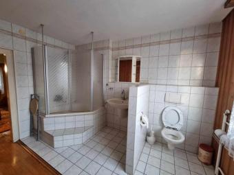🏠 Platzwunder mit Potenzial - 5-Zimmer‑Reihenendhaus in idyllischem Winzgrundstück Haus kaufen 98593 Floh-Seligenthal Bild mittel