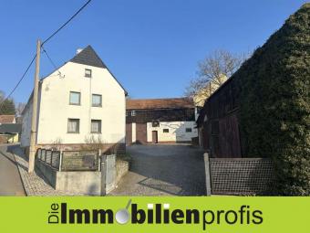 Plauen 4 km: Dreiseithof mit Scheunen, Garten und Baugrund Haus kaufen 08527 Neundorf (Vogtlandkreis) Bild mittel