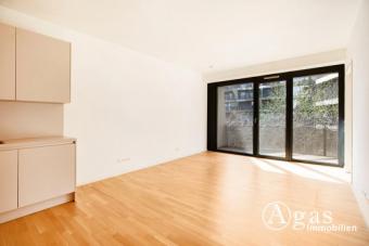 Praktisch geschnittene 2 Zimmer Wohnung mit ca. 53m², EBK und Balkon mit Gartenblick in Mitte! Wohnung mieten 10117 Berlin Bild mittel