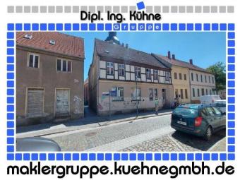 Prov.-frei: Entwicklungsfähige Wohnimmobilie im Zentrum von Nauen Haus kaufen 14641 Nauen Bild mittel
