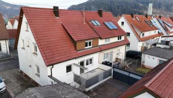PROVISIONSFREI- Entkerntes Einfamilienhaus mit separater Werkstatt - Ihr persönliches Projekt mit Potenzial Haus kaufen 78570 Mühlheim an der Donau Bild mittel