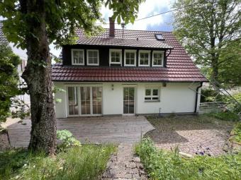 PROVISIONSFREI- Gemütliches, renoviertes Einfamilienhaus mit Garten & Doppelgarage Haus kaufen 78532 Tuttlingen Bild mittel