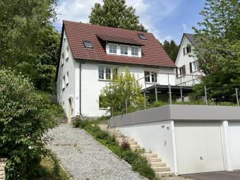 PROVISIONSFREI- Ihr Traum vom eigenen Zuhause - komplett renoviertes Einfamilienhaus in bester Lage Haus kaufen 78532 Tuttlingen Bild mittel