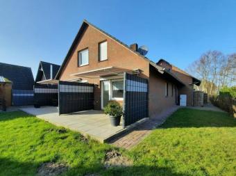 PROVISIONSFREI * TOP-Preis * Mehrfamilienhaus in Accumersiel * NUR 2900m von Strand & Meer entfernt * 3 Ferienwohnungen * TOP-Rendite von 9,2% möglich * 1 Betreiberwohnung * VOLL AUSGESTATTET Haus kaufen 26553 Dornum Bild mittel