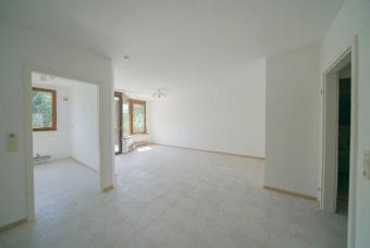 Ratingen-Ost: Schöne 2-Zimmer-Wohnung mit Balkon und Stellplatz Wohnung mieten 40882 Ratingen Bild mittel