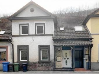 Reihenmittelhaus, 2-gesch., voll unterkellert, Terrasse, kl. Garten zwischen Neustadt u. Lambrecht Haus kaufen 67473 Lindenberg (Landkreis Bad Dürkheim) Bild mittel