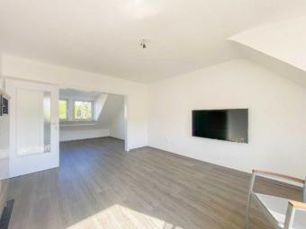 Renovierte 2-Zimmer-Wohnung Wohnung mieten 40472 Düsseldorf Bild mittel