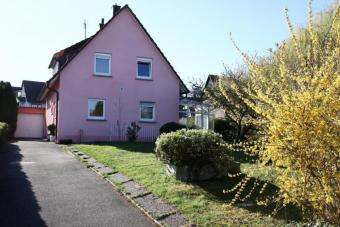 RESERVIERT - Einfamilienhaus zentrumsnah und doch ruhig, großer Garten , Objekt mit Potential! Haus kaufen 75038 Oberderdingen Bild mittel